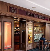 Fachada do Café Daniel Briand